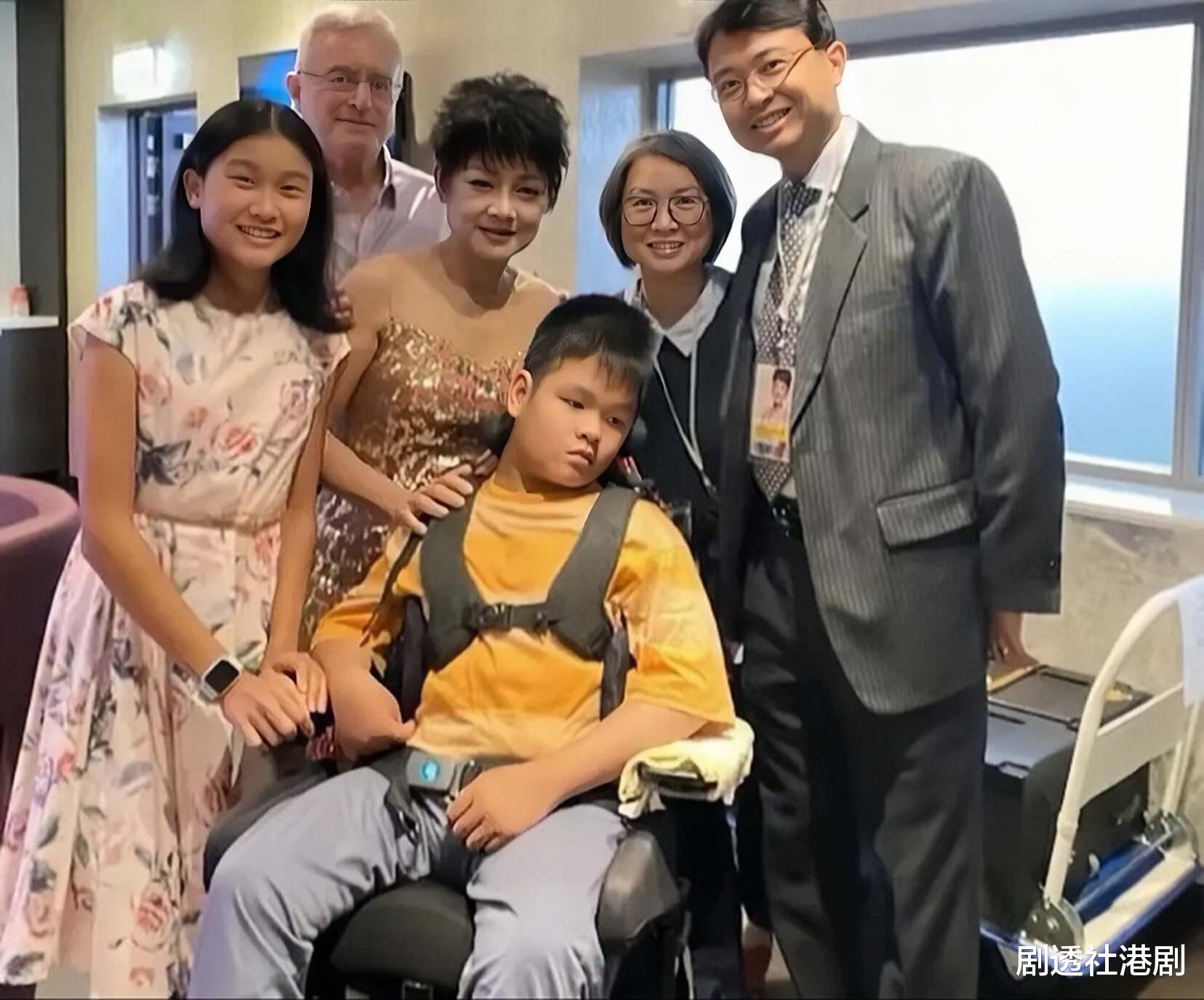 香港知名天后患乳癌怕死，绝不吃预制菜，孙儿因脑癌至今不能说话