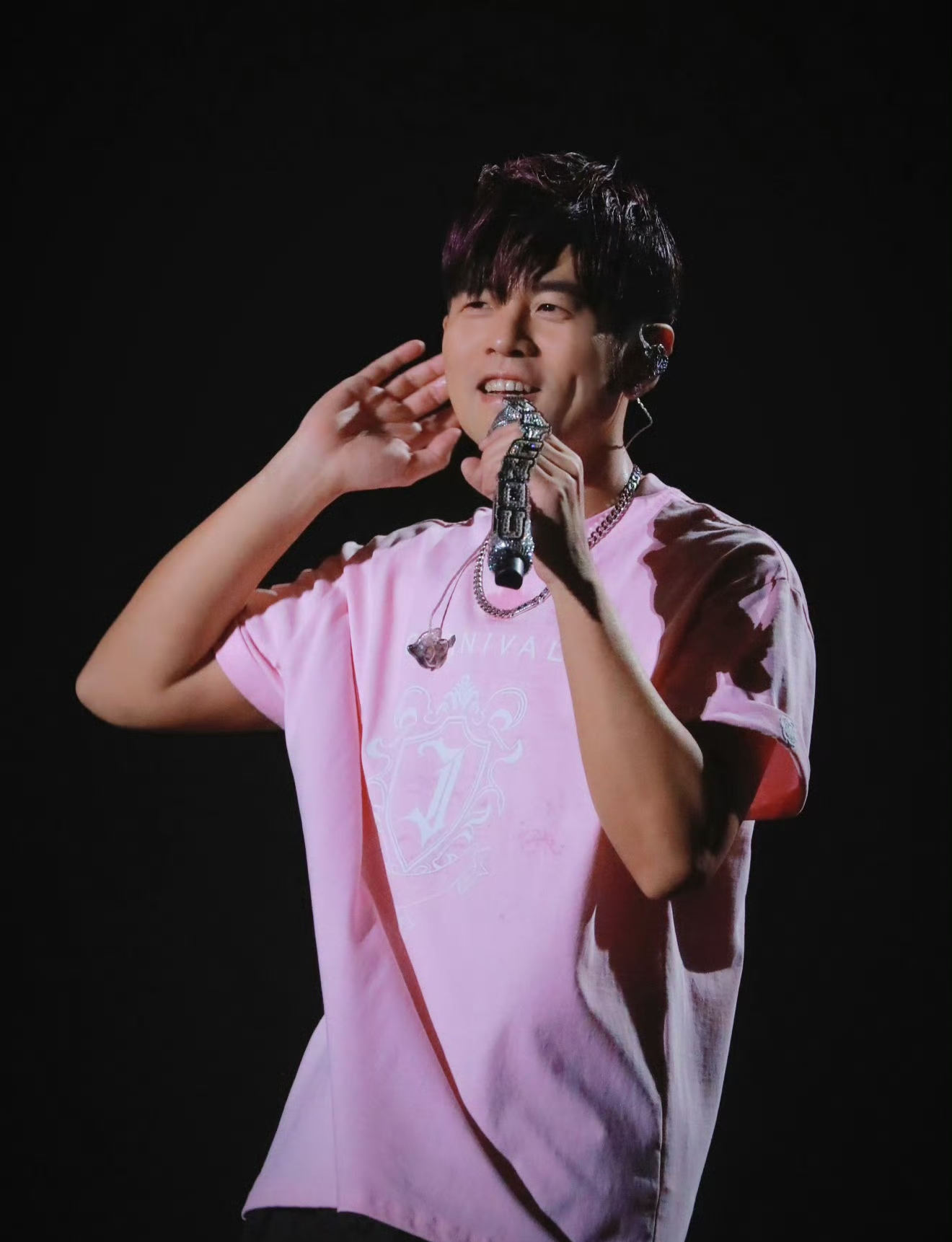 1天6瓜，李亚鹏谈离婚，狗仔追问荣梓杉，周杰伦发怒…都是大瓜