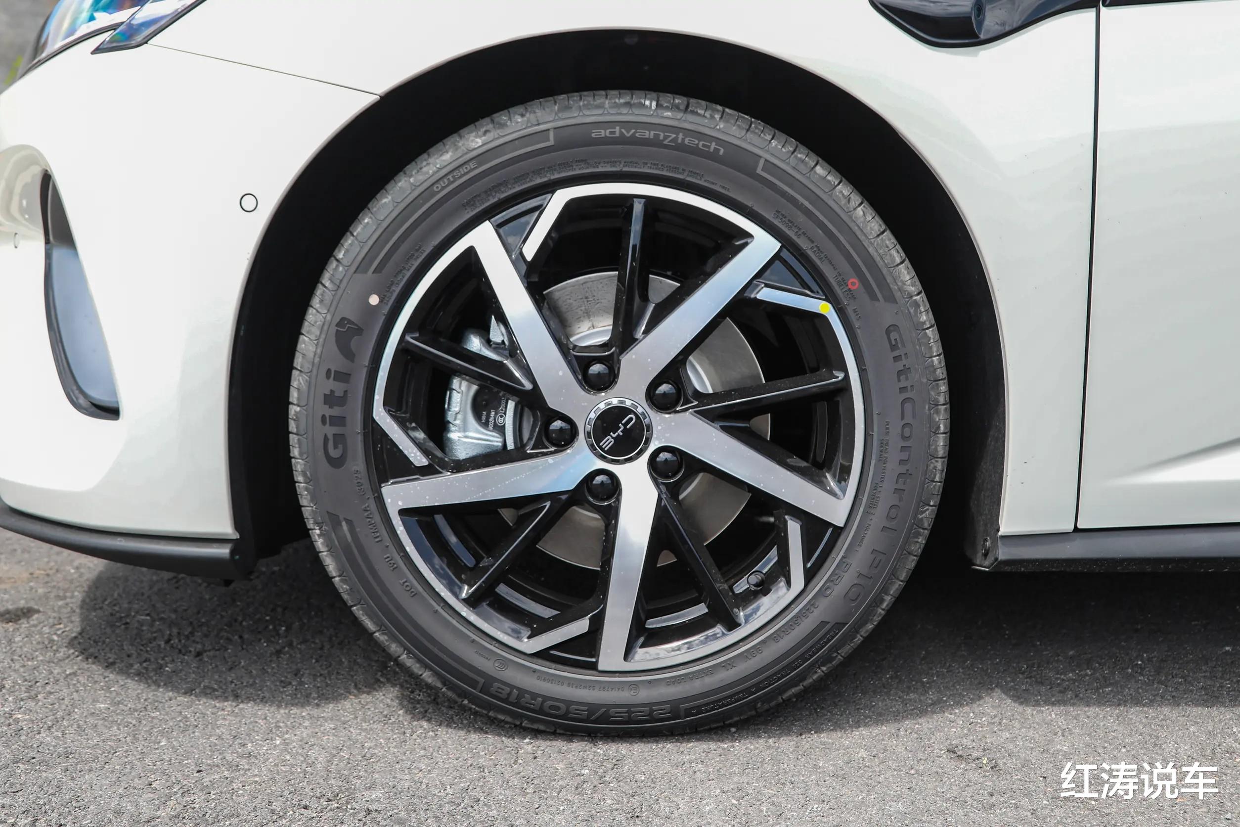 新款比亚迪海豹07DM-i，外观调整，换大容量电池，续航大幅提升