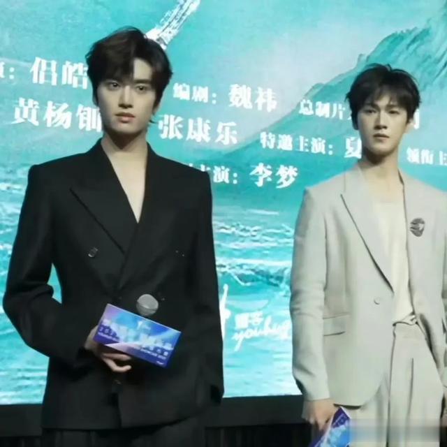 李昀锐与男二张康乐同台输的好惨，网友：两人是不是拿错剧本了？
