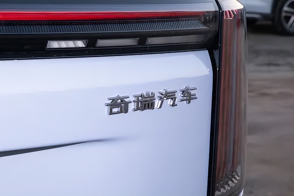 15万级插混SUV实测,这台车居然能冲到前三,确实有点东西