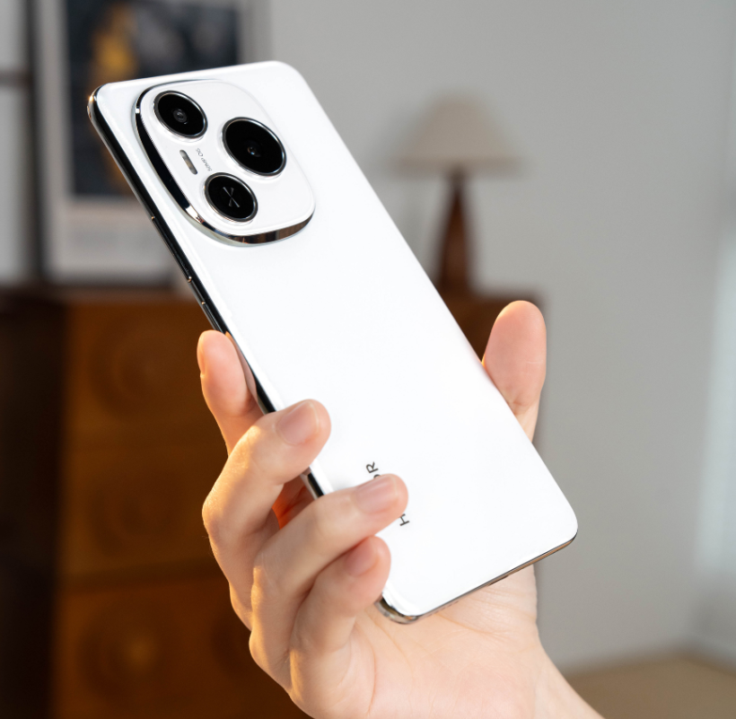 榮耀不講武德！8000mAh+512GB+衛星通信，國補后可以“閉眼買”