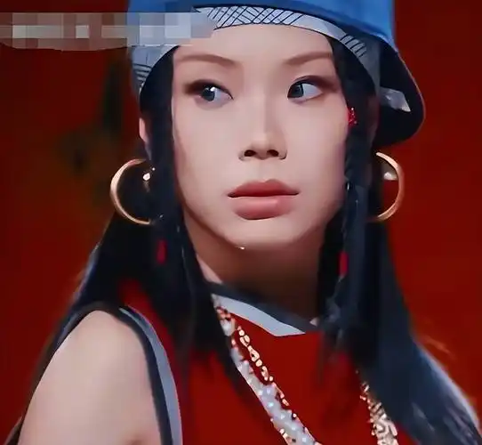 女星公开与黑人男友同居,每月1万租房住,5年了还是没逃过审判!