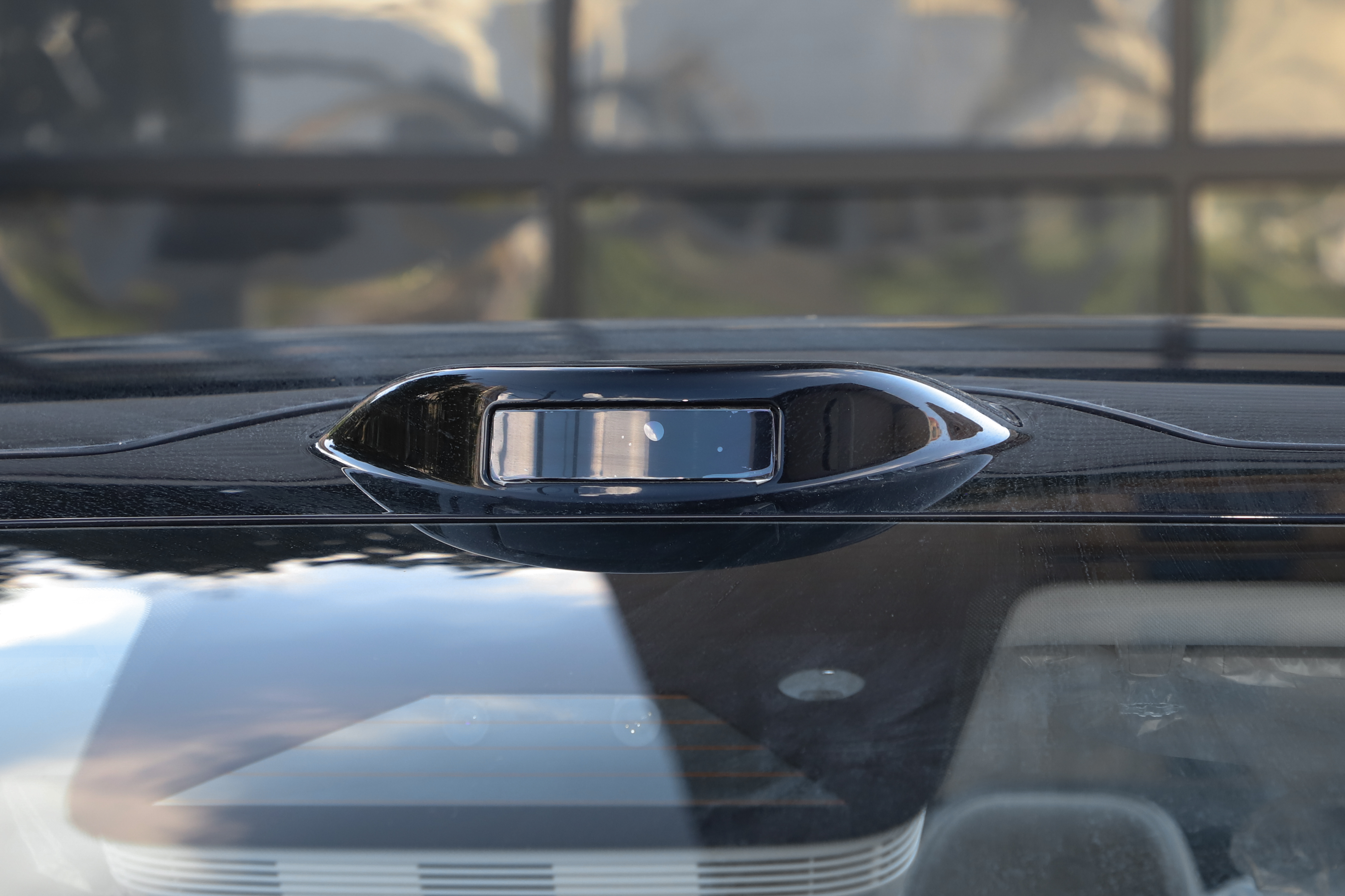 纯电轿车的\六边形战士\！650km续航+激光雷达，还不到12万