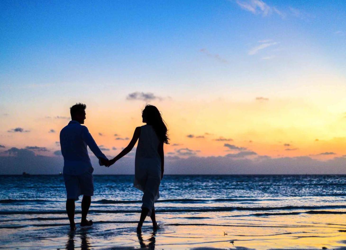 太突然！李晨官宣结婚，夫妻合照曝光，全网恭喜，终于等到这一天