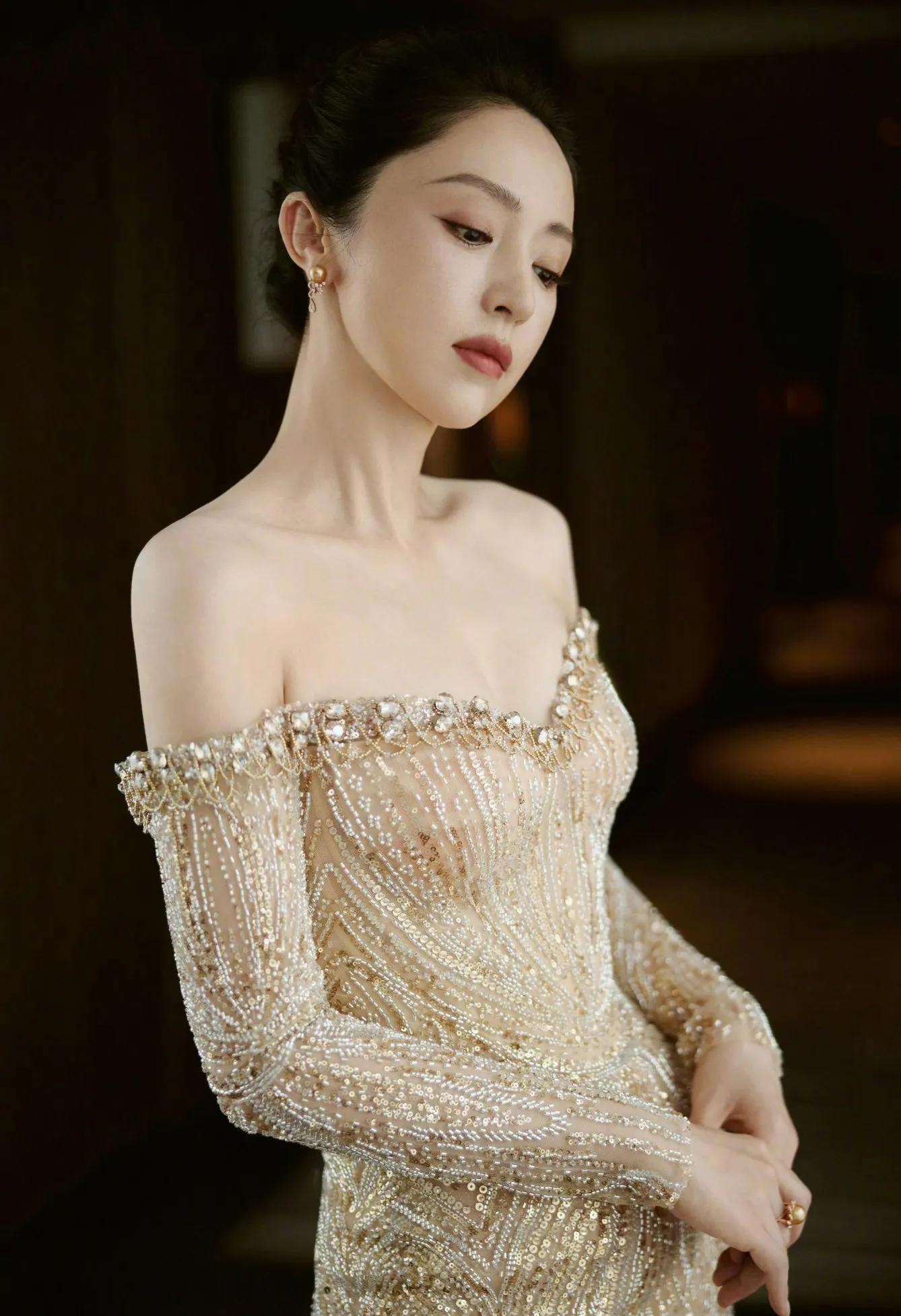 董璇佟丽娅姐妹花