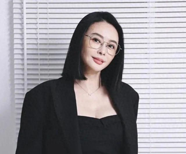 她从台湾MV女王到切除器官，爱上月薪2千已婚男，她到底做了啥？