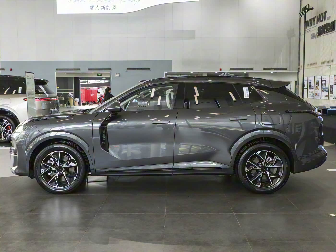 领克全新中型SUV上市！限时15.98万起，外观年轻，综合续航1400Km