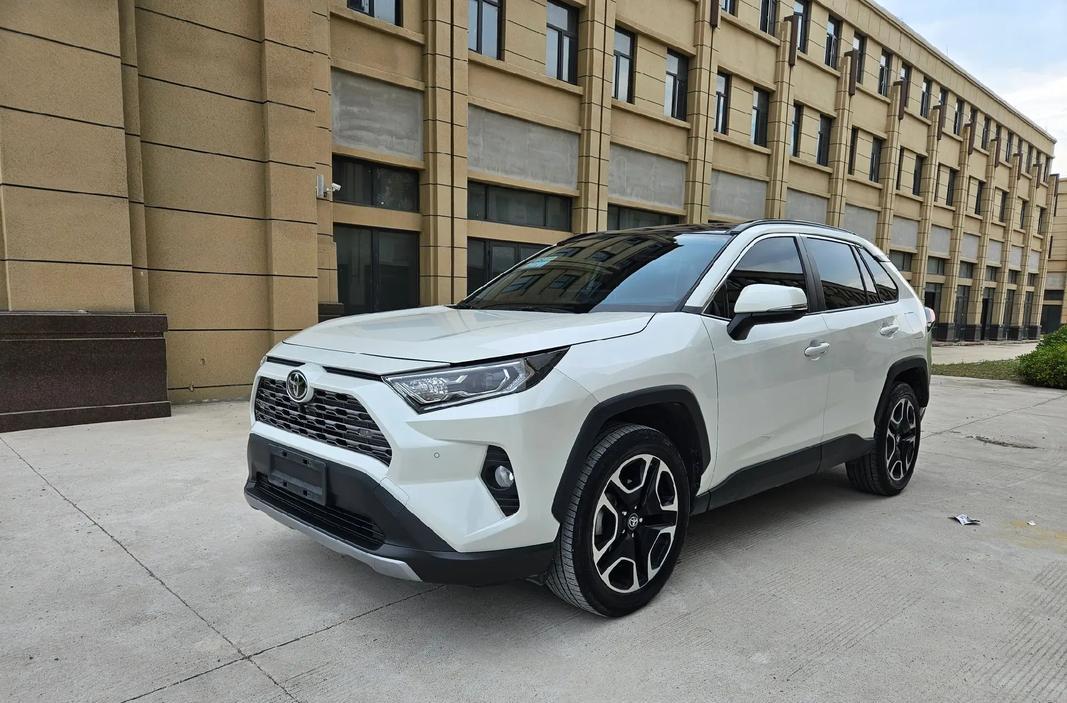 开丰田RAV4荣放出了趟差，才明白这车能不能买，都是真心话