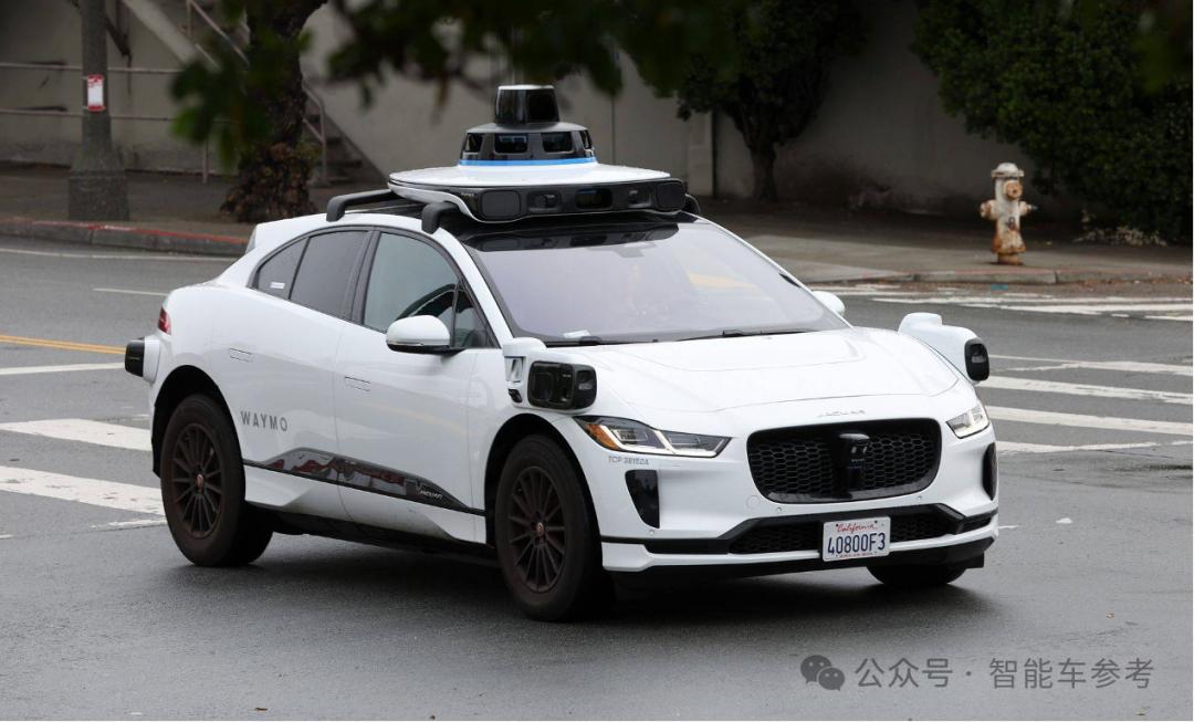 Robotaxi眼睛革命：三次激光雷達換代潮，無人車從0走向100000