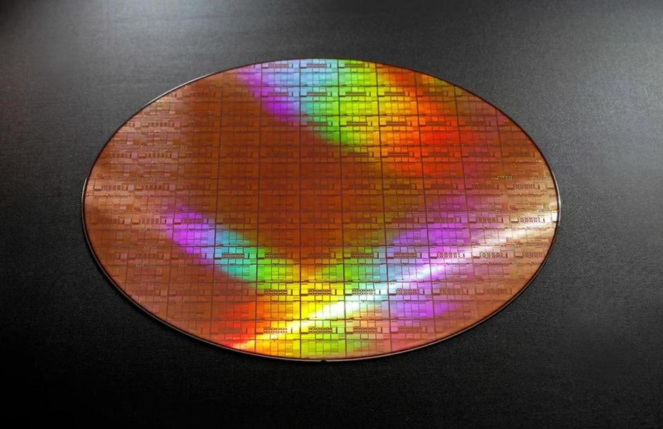 美想壟斷先進芯片，一則消息傳來，外媒：美芯片優勢沒了
