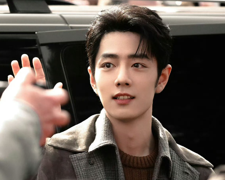 看完33岁肖战和34岁檀健次秀场生图，才彻底明白，什么叫顶级骨相