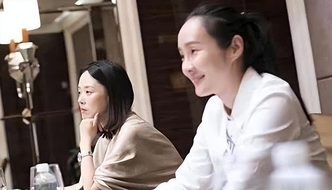 吴秀波做梦也没想到，自己曾嫌弃的糟糠之妻，如今竟成他唯一靠山