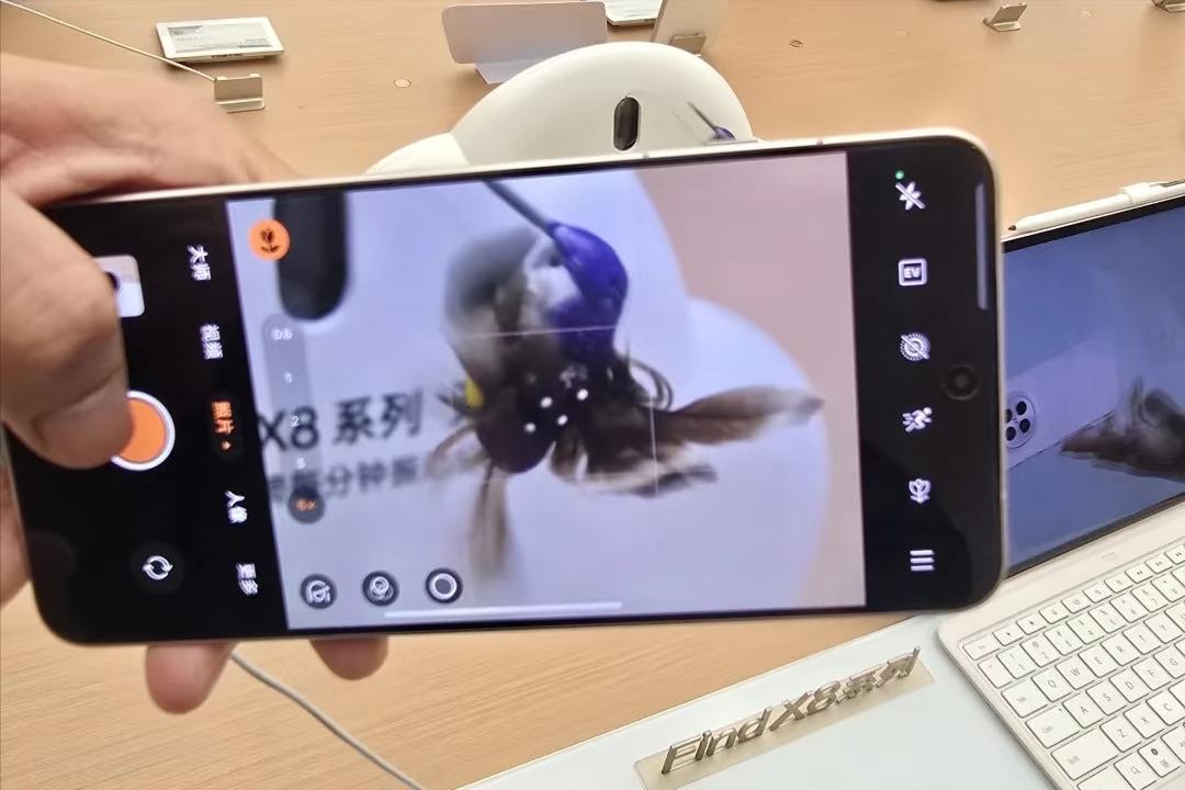 OPPO頂級旗艦誠意十足！超窄直屏+五星抗摔+120倍變焦+衛星通信