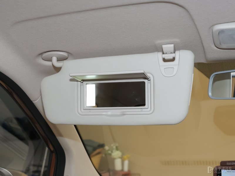 英伦/竞速双外观 实拍2026款奇瑞QQ冰淇淋