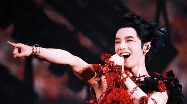 华晨宇火星演唱会长沙站引爆，湖南卫视集体团建力挺“华妃回宫”