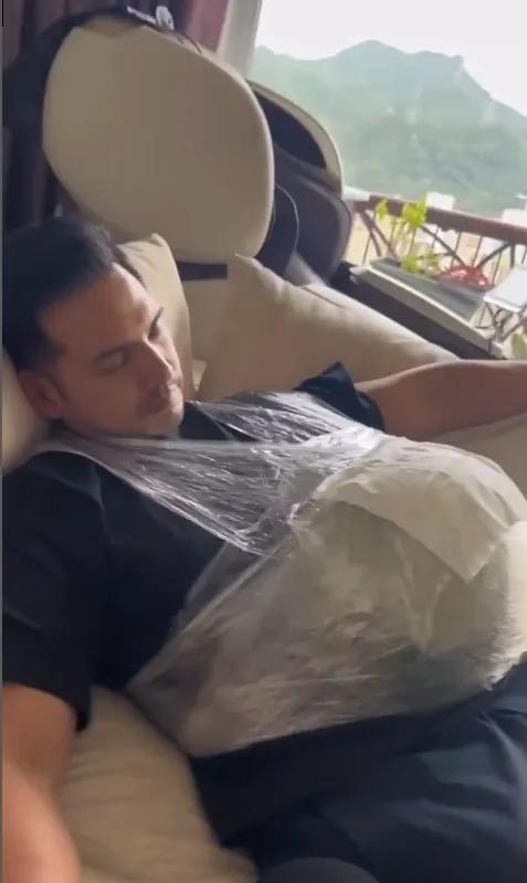 萧正楠感谢黄翠如忍痛喂母乳,王君馨怀孕39周让老公体验做大肚婆