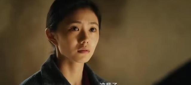 待播剧竞争激烈！85花唐嫣提前出局，迪丽热巴成黑马，小花也对打