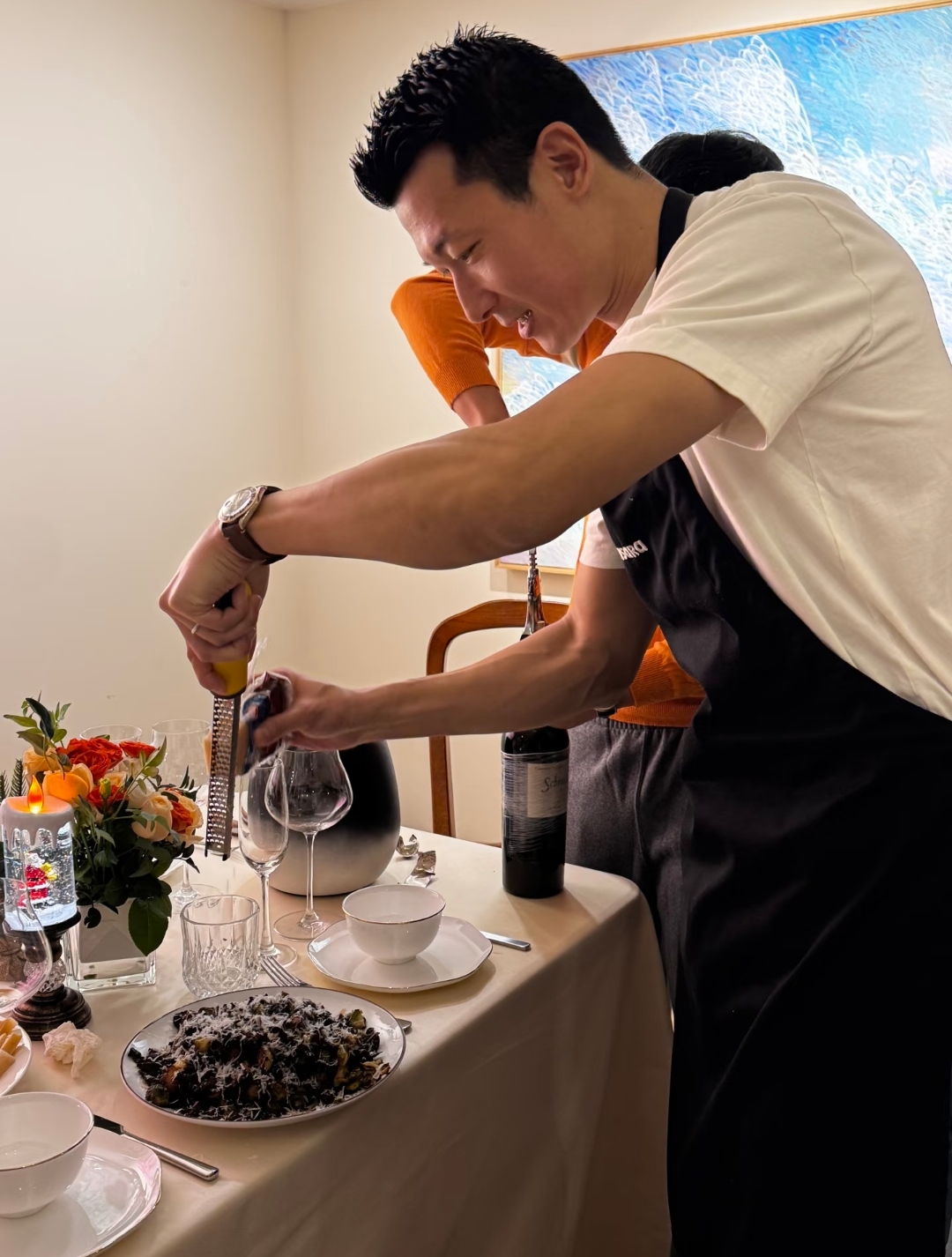 朱珠一家搬离老破小,在家请客老公做菜她摆盘,日子过得很仪式感