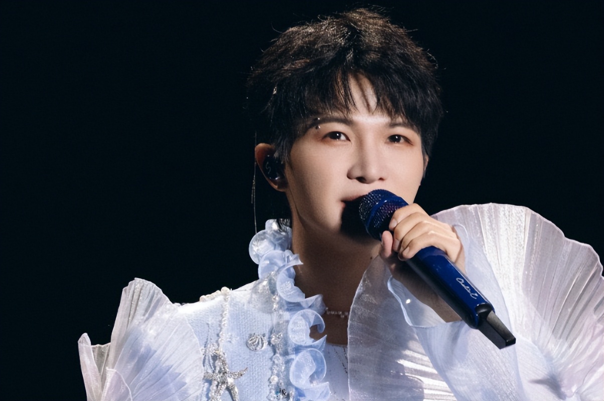 11年后，再看周深和李维，一个销声匿迹，一个证实了那英没说错