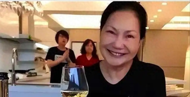 黄春梅爱子人设快要立不住了,汪小菲给了3次机会她都没抓住!