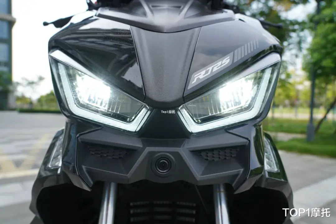 智能踏板标杆，赛科龙RT250真实测评，操控更轻更快