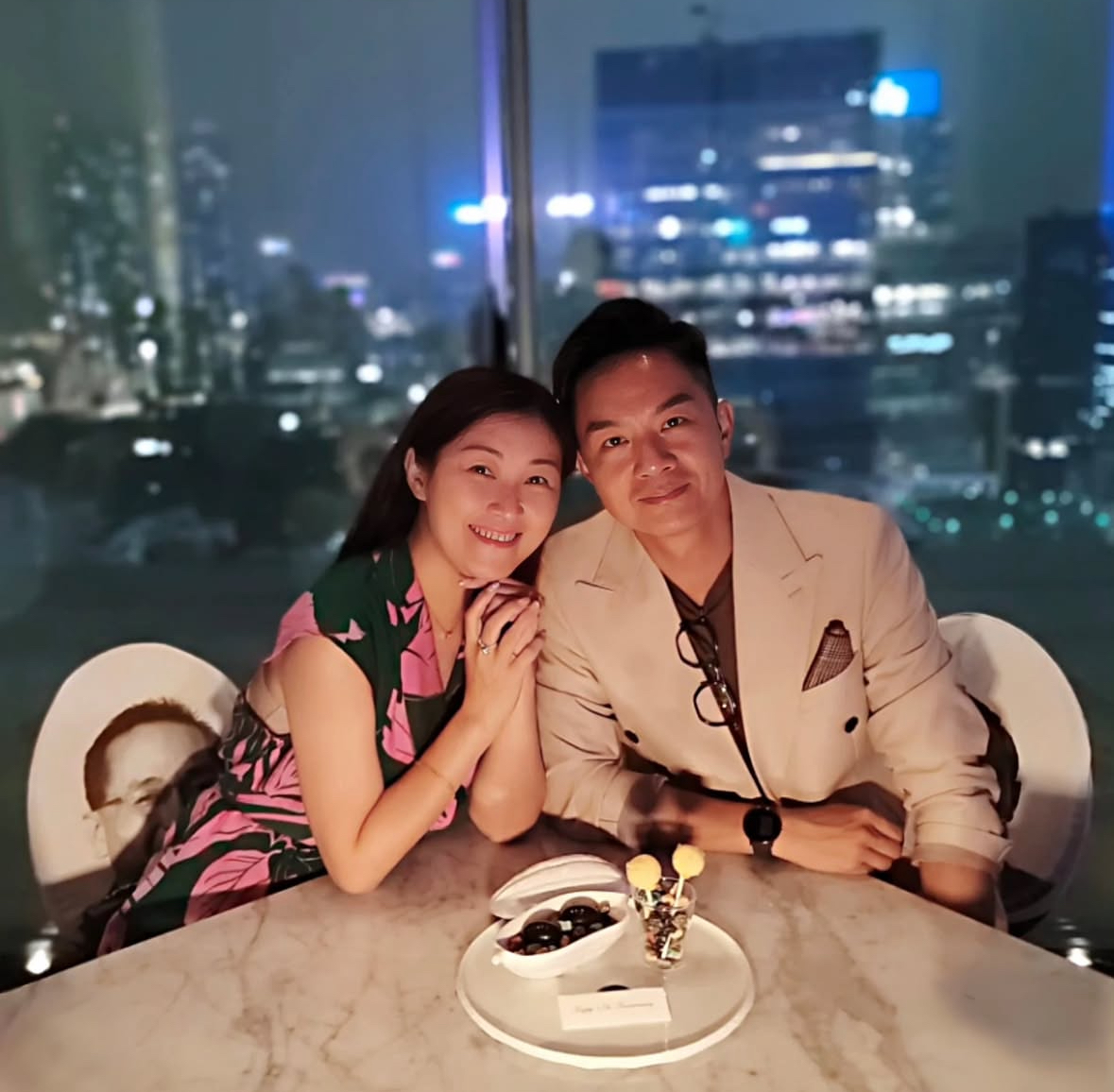 TVB绿叶送儿子去内地军训，9岁儿子晒结业证乐开怀，称体验非常好