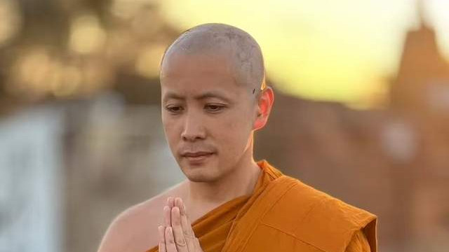 43岁前TVB男星曝享受单身！绯闻对象都是女神，曾被指受情伤出家