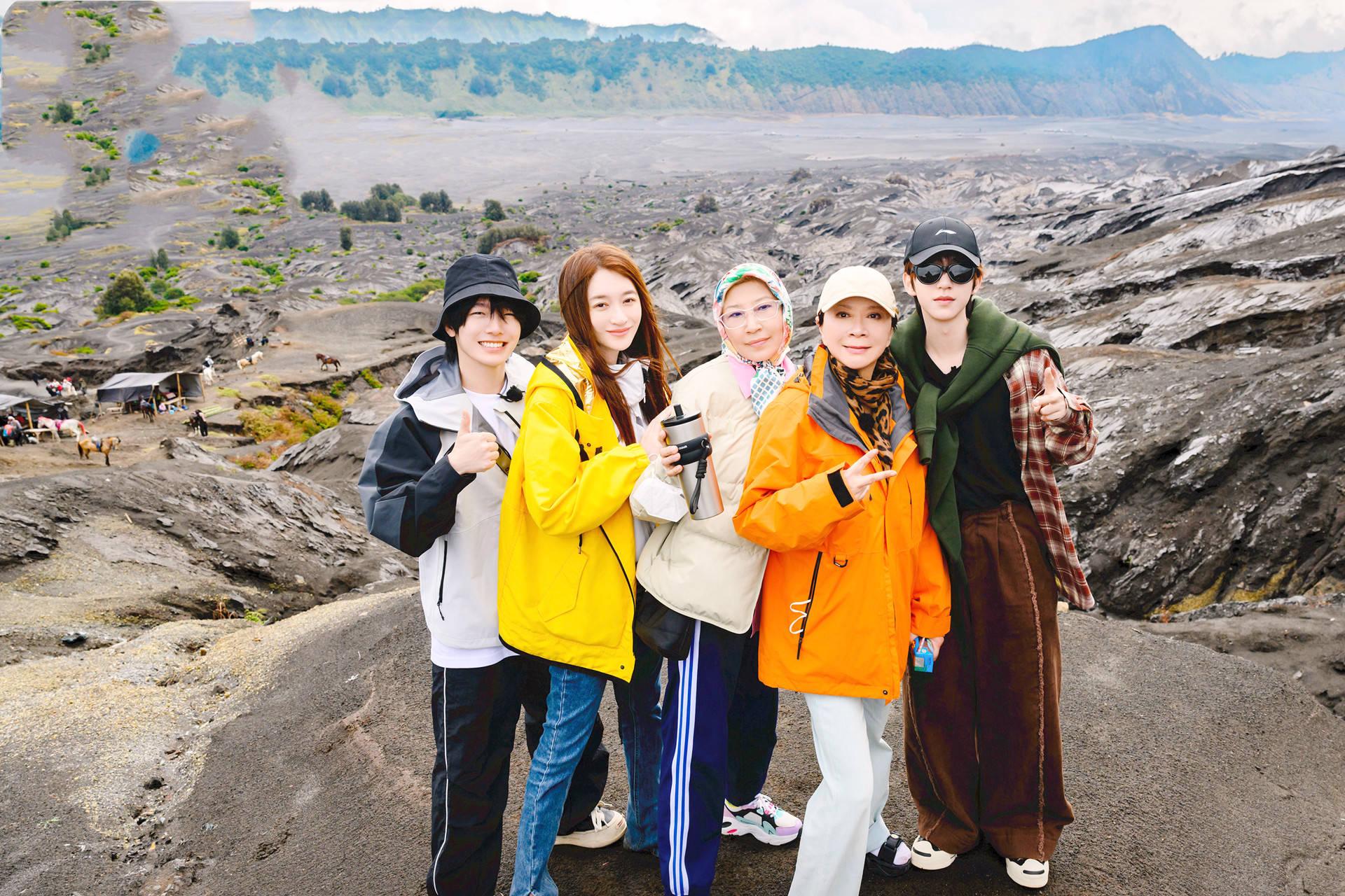 一路繁花新路透:何赛飞甩脸子,刘嘉玲翻白眼,张柏芝热情没人理