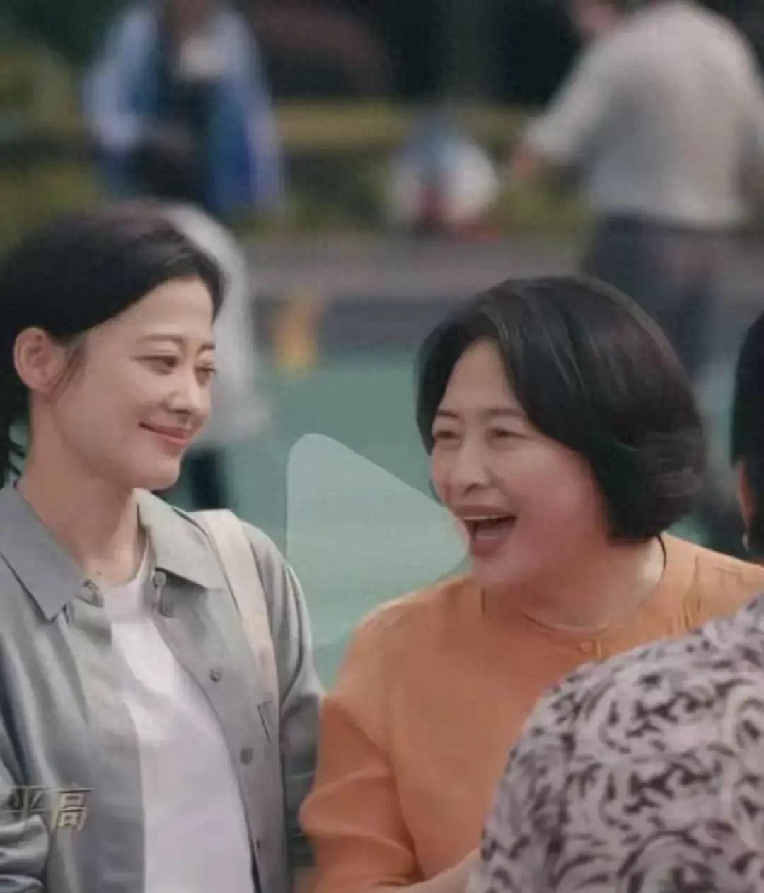 万万没想到12月未完，国一许娣突发警告，影视圈快该警醒了啊