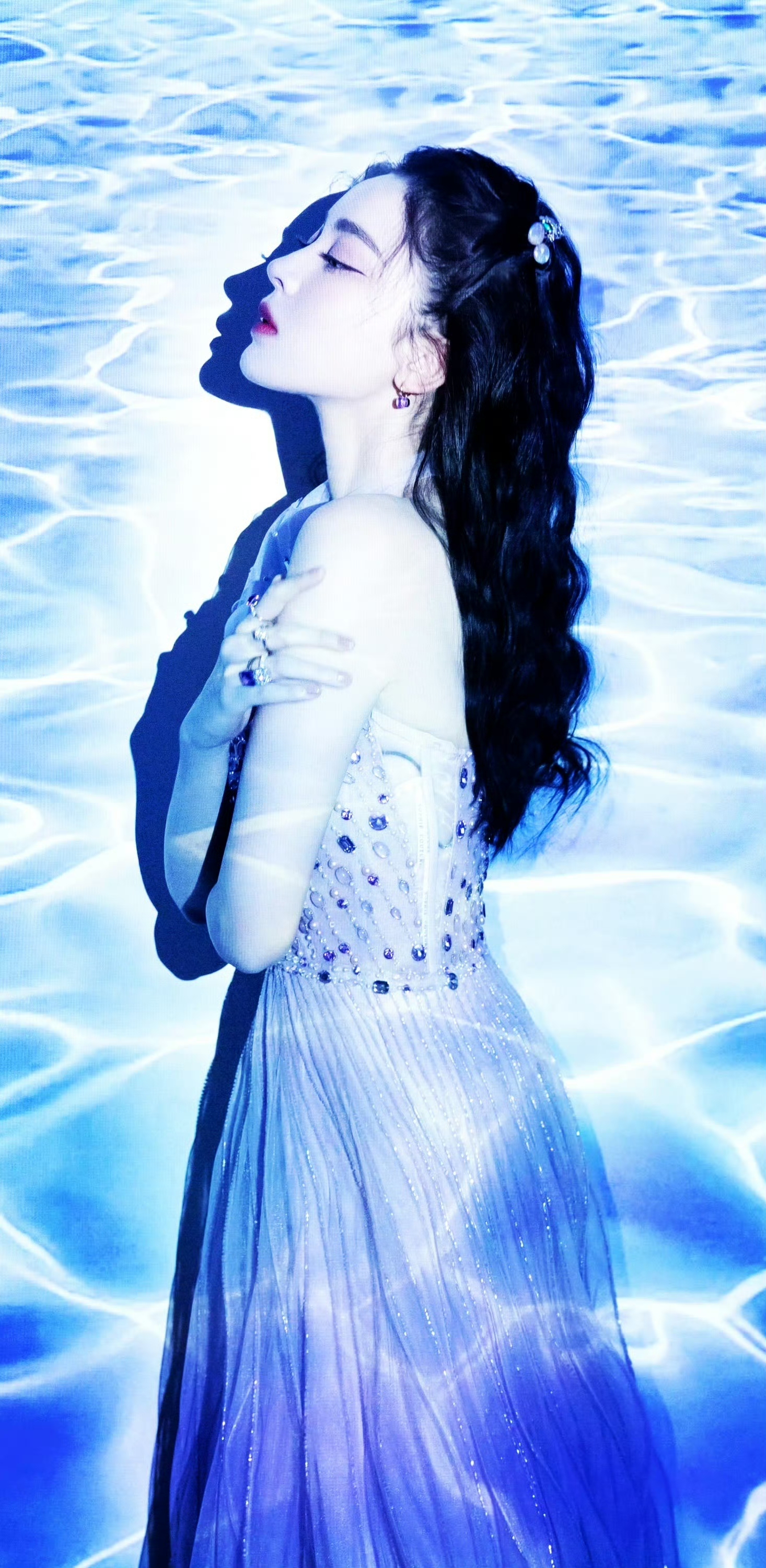 古力娜扎,蔚蓝人鱼 ???