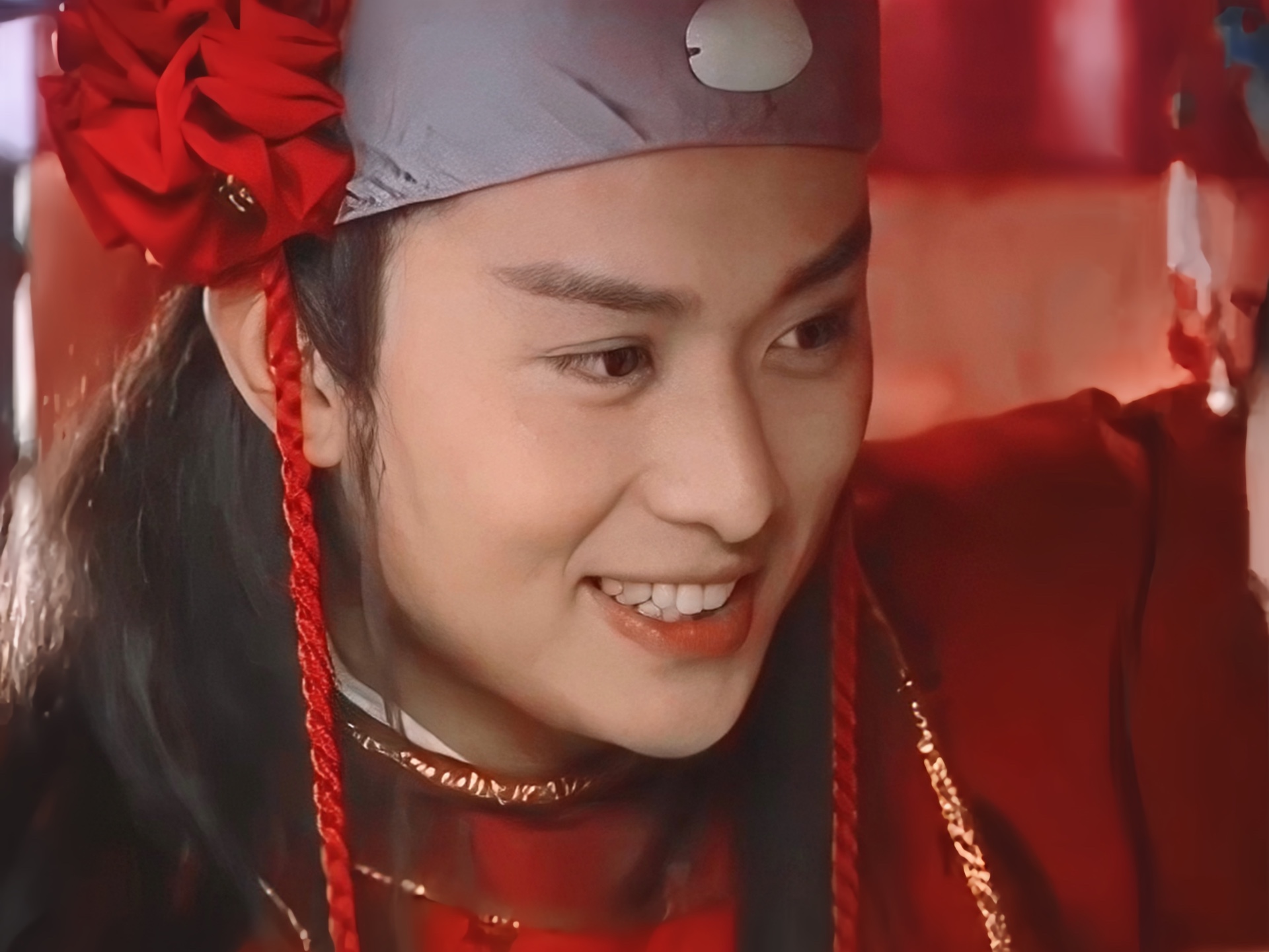 丑基因有多强大？年轻时帅炸天的男明星，生的女儿没一个有老爸美