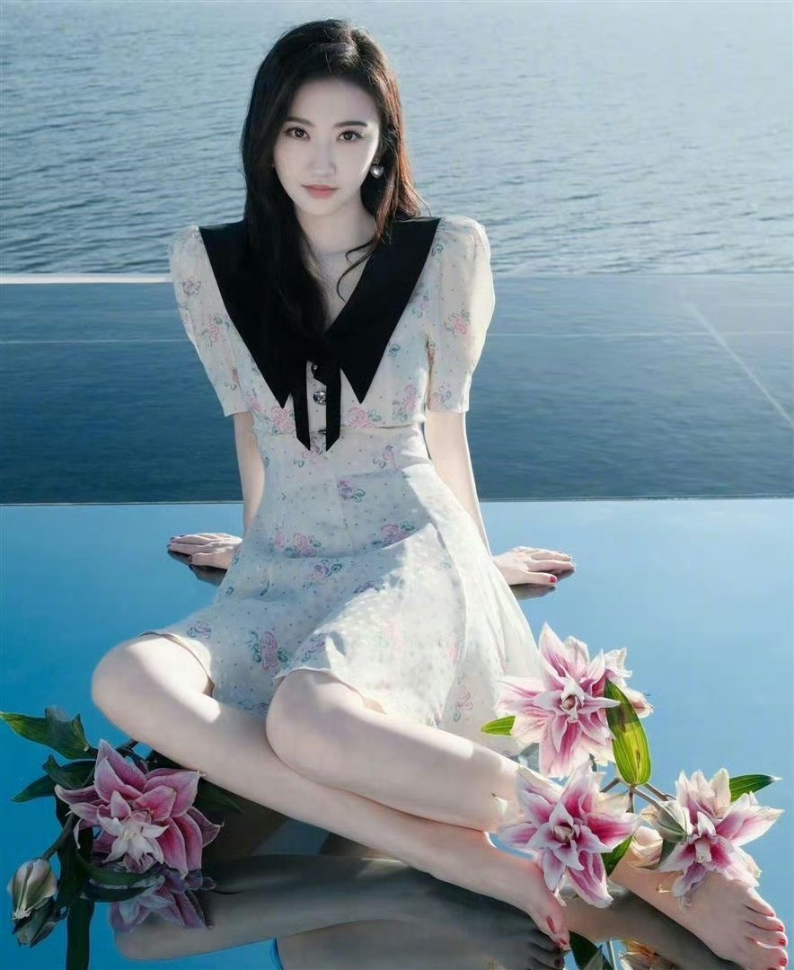 景甜，北影最美校花，但是娱乐圈评选四大美女怎么总没有她