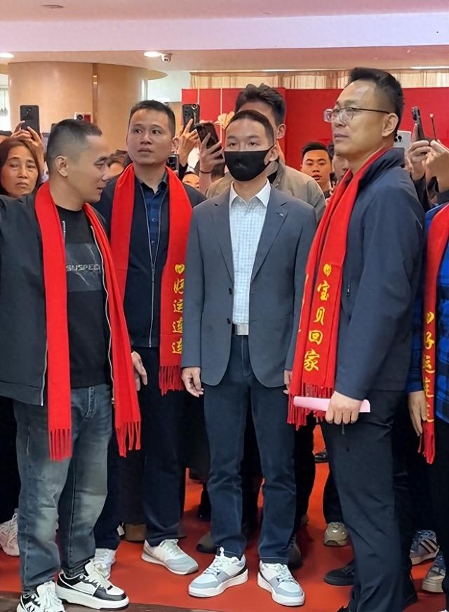 谢浩男感情状况曝光,忙着学习一直没谈过对象,现在还是单身