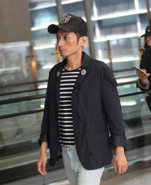 从主持人到“精神病”,无儿无女消失2年的李维嘉,终于传来喜讯