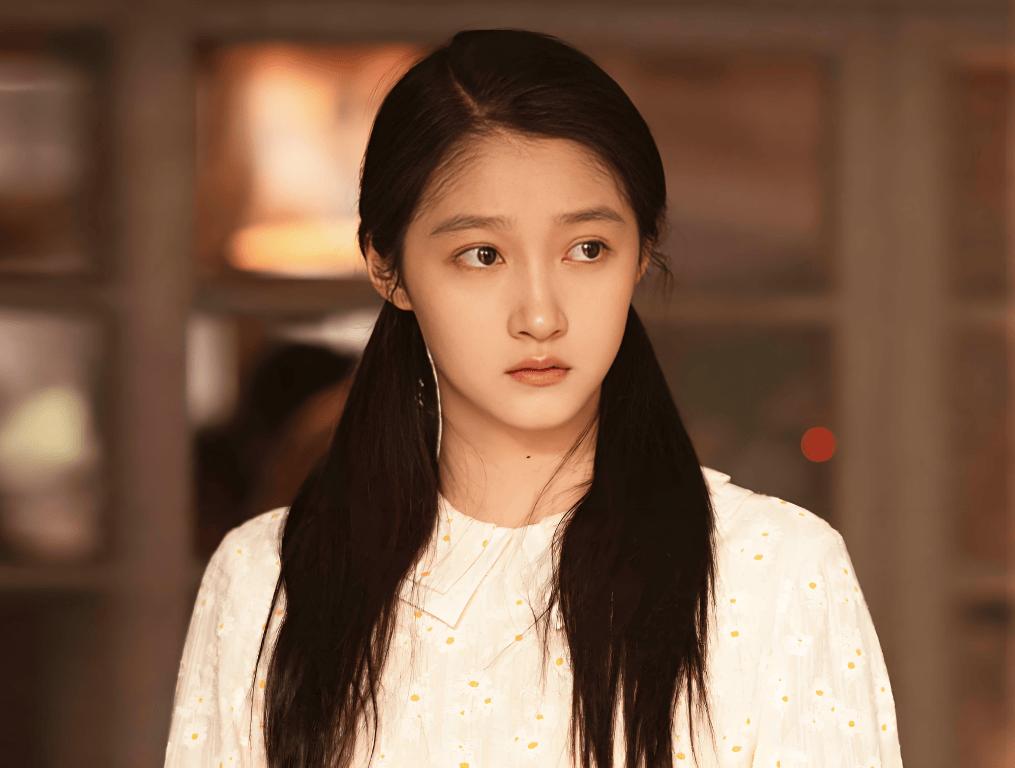 赴日产子算什么？网传关晓彤和鹿晗分手的谣言，竟一个比一个离谱