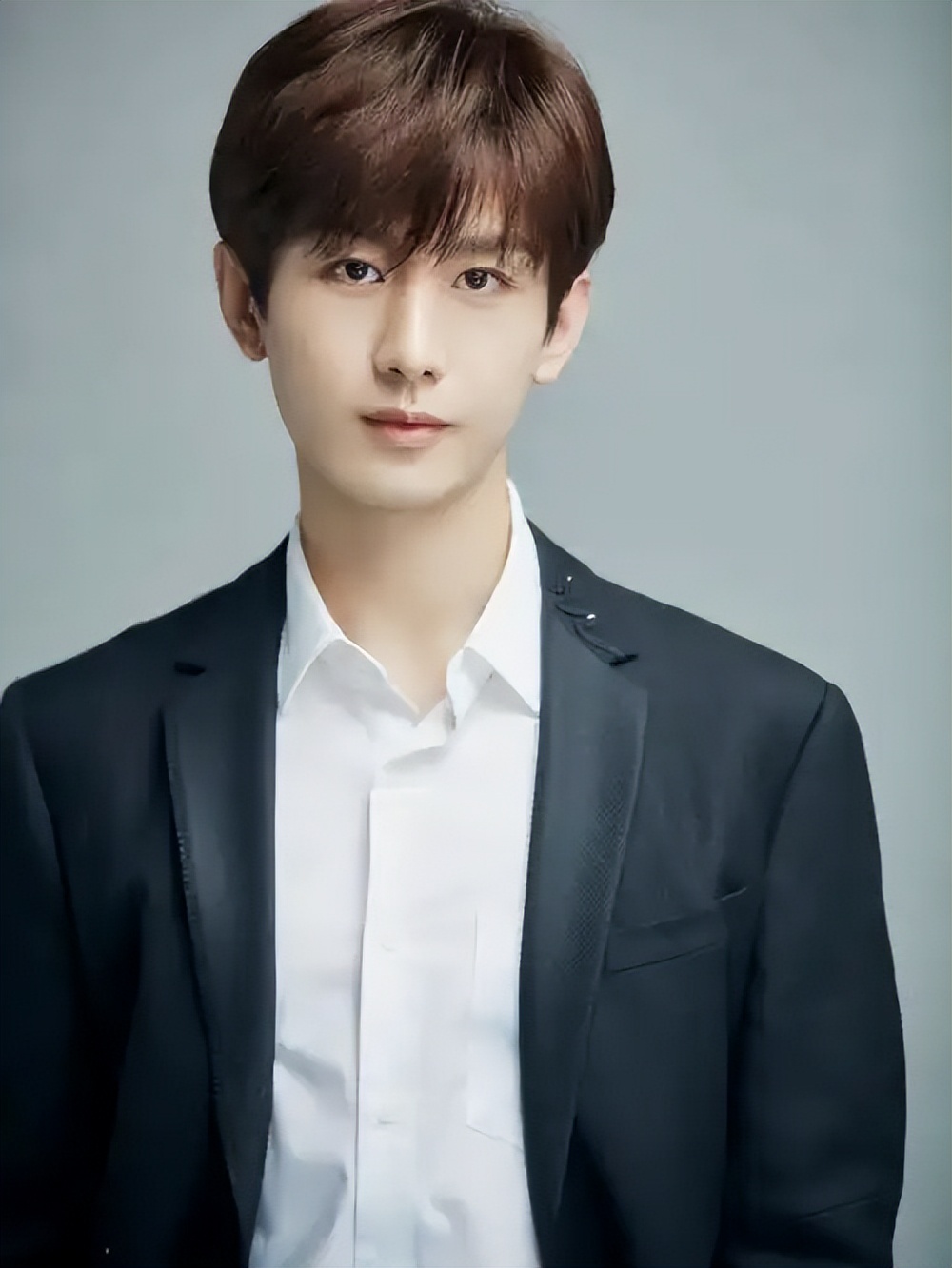 成毅风波持续发酵,知名演员本想说句公道话,不料肖战突被牵连