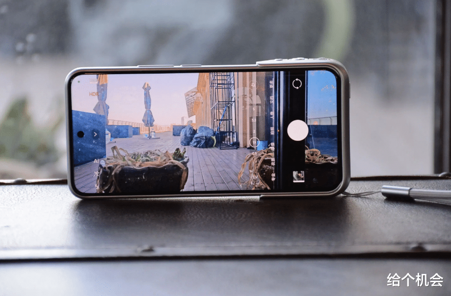 小米完全“清仓”,16G+1TB从7799跌至4881元,大内存“巨划算”