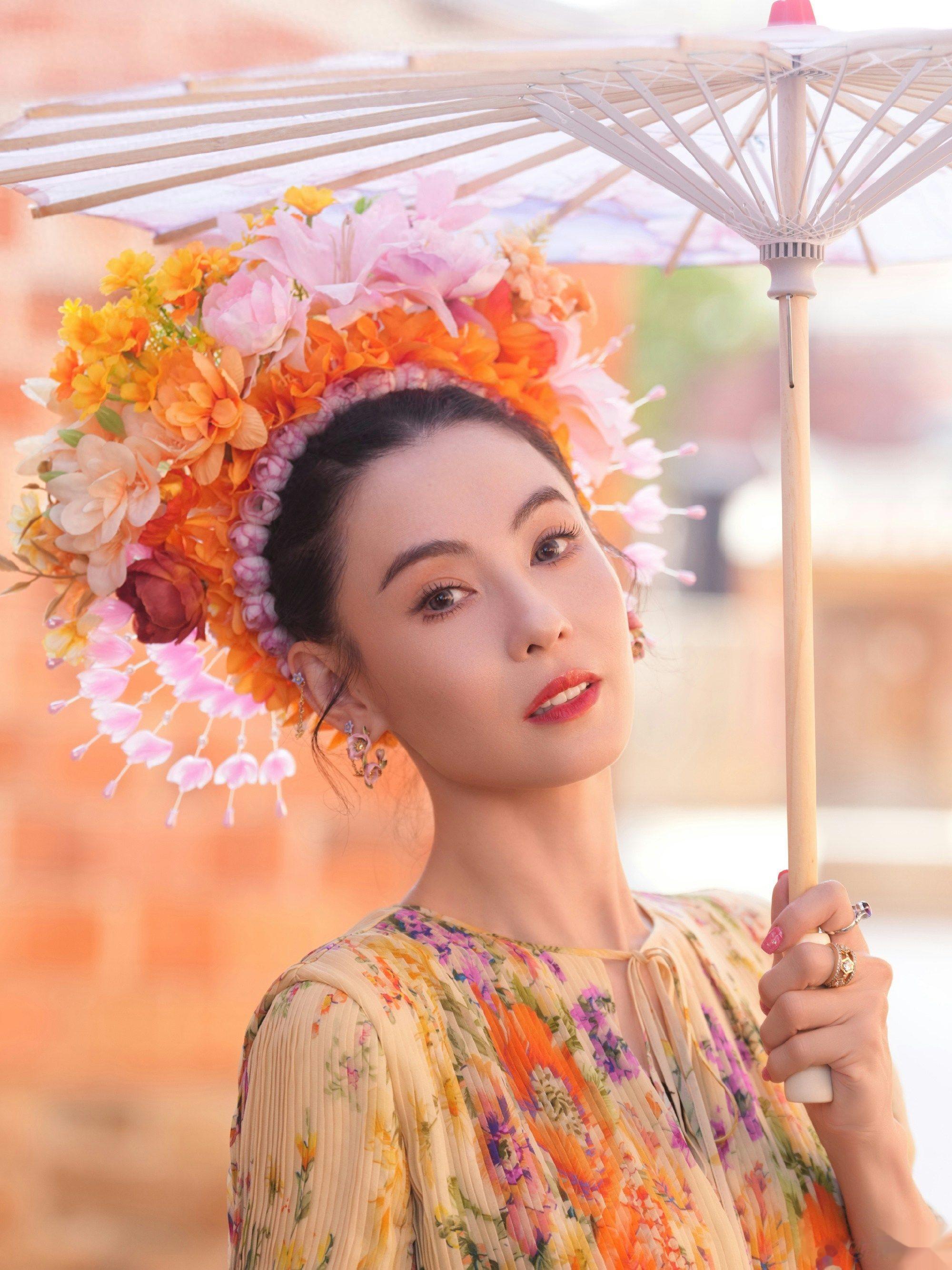 张柏芝自曝左耳弱听疑家族遗传，大儿子反成严厉管家惊呆众人