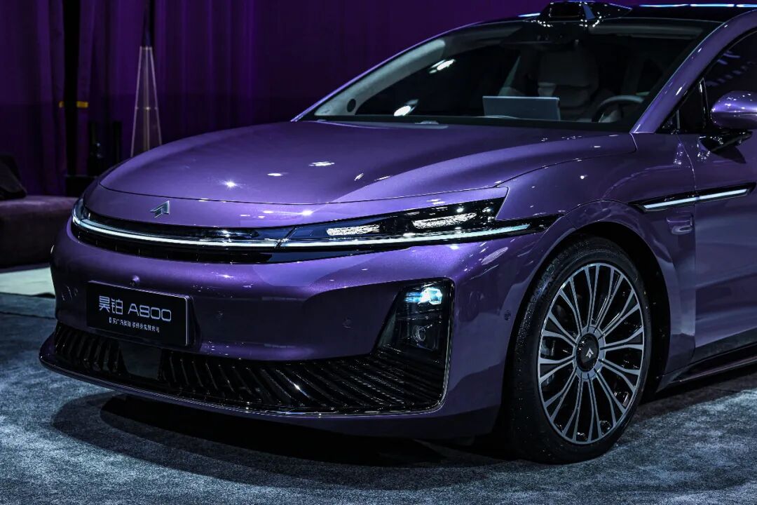 2025成都车展:广汽昊铂A800首秀,华为赋能,重塑智能出行新标杆