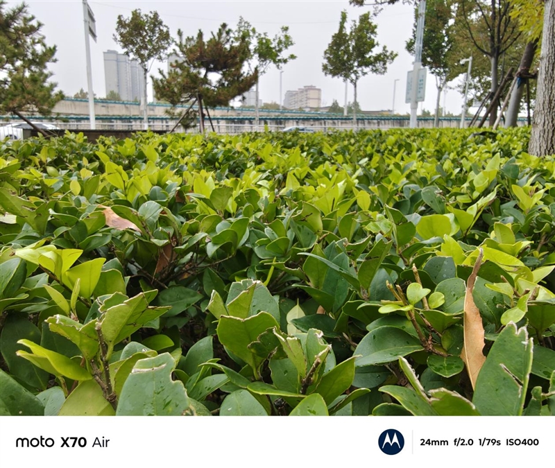 安卓Air首秀！ 聯想moto X70 Air 評測：159g的極致輕薄