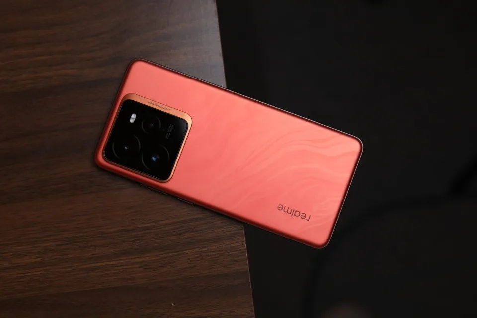 驍龍8至尊旗艦跌至新低，6500mAh+120倍變焦，國補后的“真香機”
