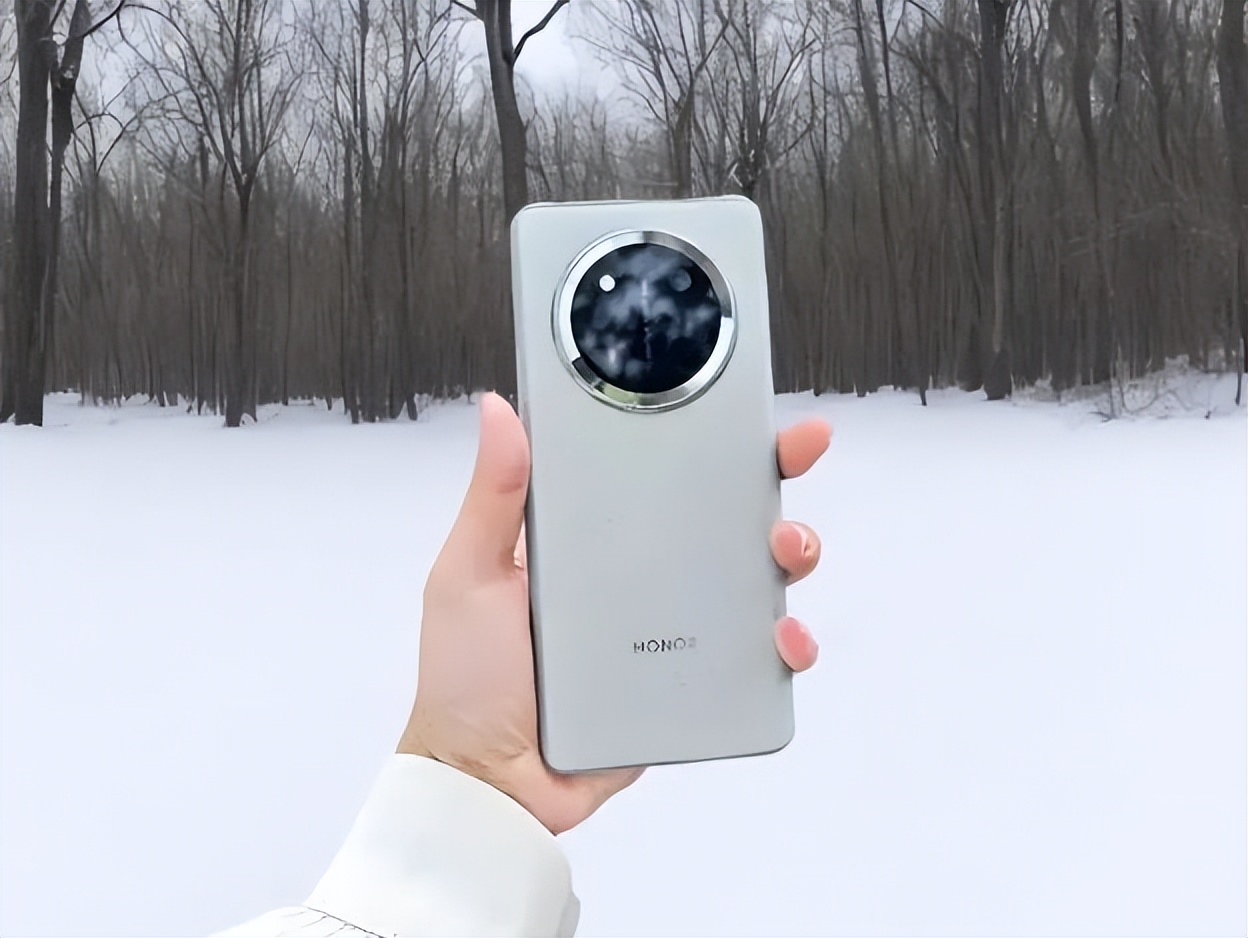 榮耀X60Pro：輕薄大電池，攝影與護眼雙重升級