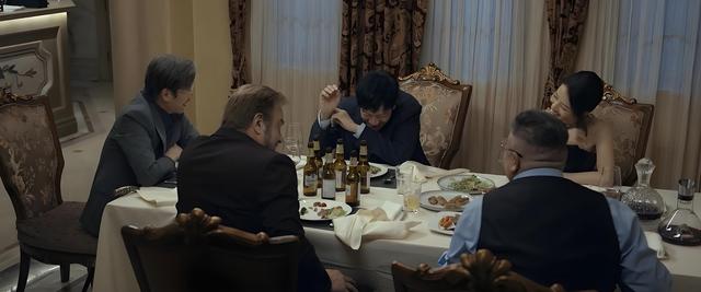 《绝密较量》:明牌对决下的暗流,赵亚苧卧底任务引热议