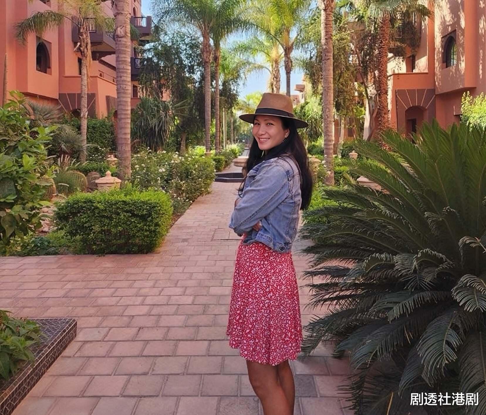 香港知名女星举家移居非洲生活，混血儿子颜值高，三年前到美国陪母亲终老