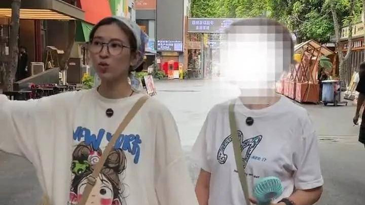 TVB港姐内地摆摊求生，首次接妈妈来参观