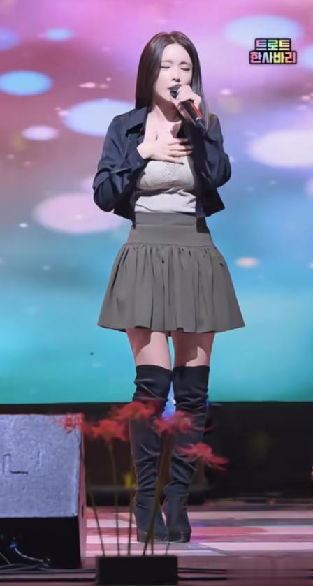 微胖界天花板洪真英！身材火辣更显自信，舞台魅力征服全场