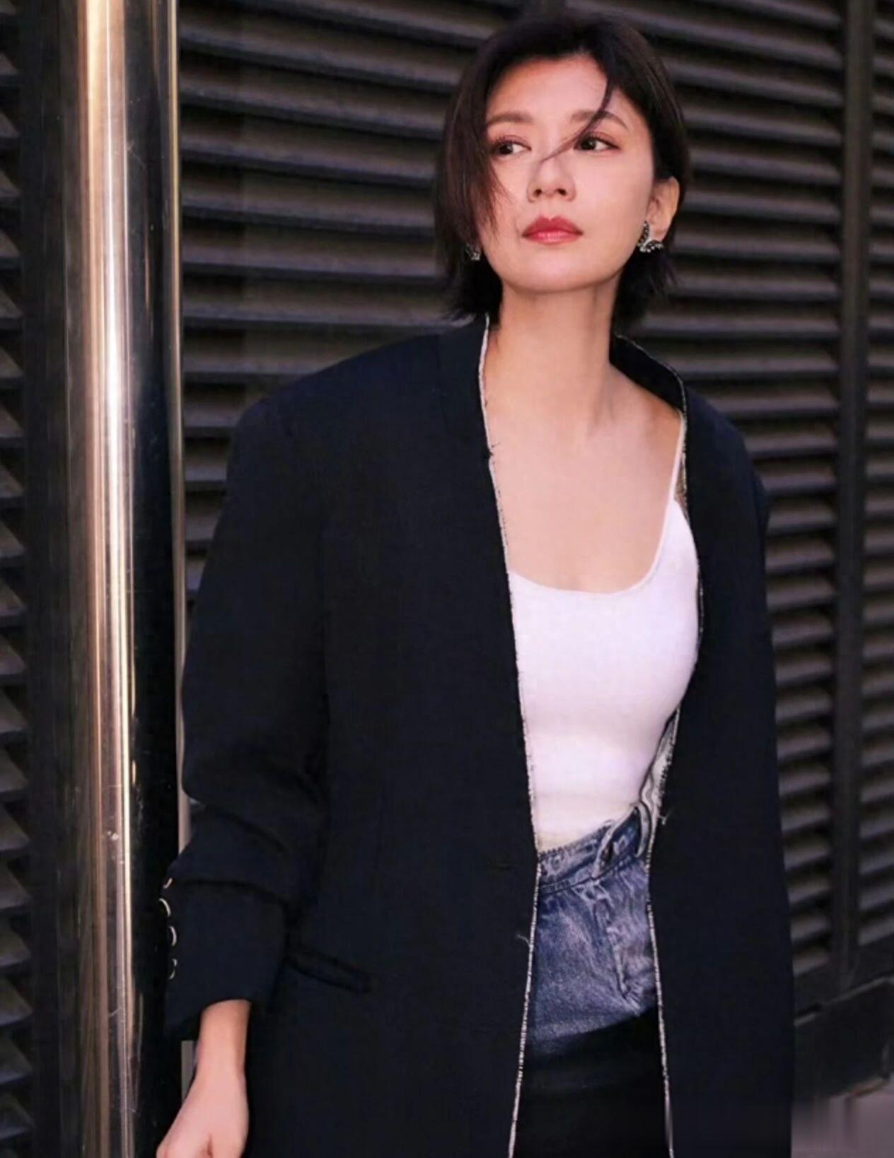 贾静雯,沉淀之美