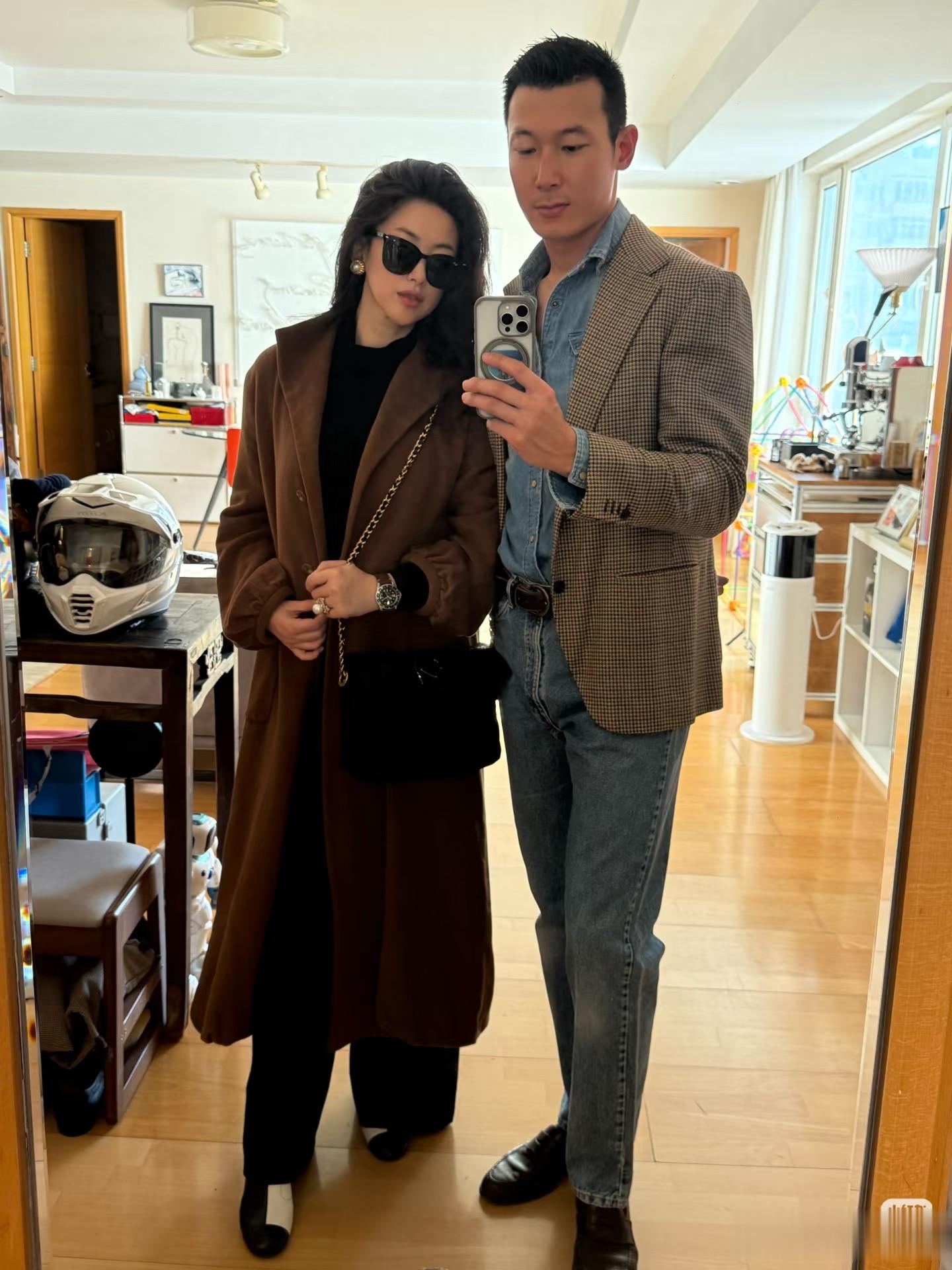 朱珠出门前，获丈夫温柔戴表好甜，珍珠戒指好大！豪宅内景曝光