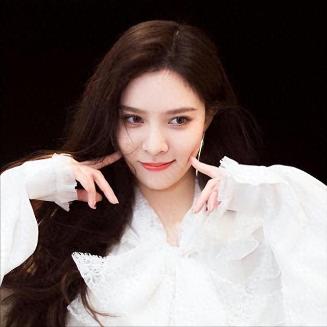 和张一山同居，和鹿晗传绯闻，还不放过杨迪，宋妍霏有这么糟吗？